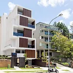 Azure Apartments By Urban Rest
